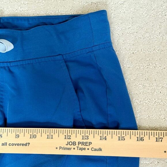 Figs Scrub Set Casma 2-Pocket V Neck and Zamora Jogger Bottoms Technical Collect - Picture 14 of 16